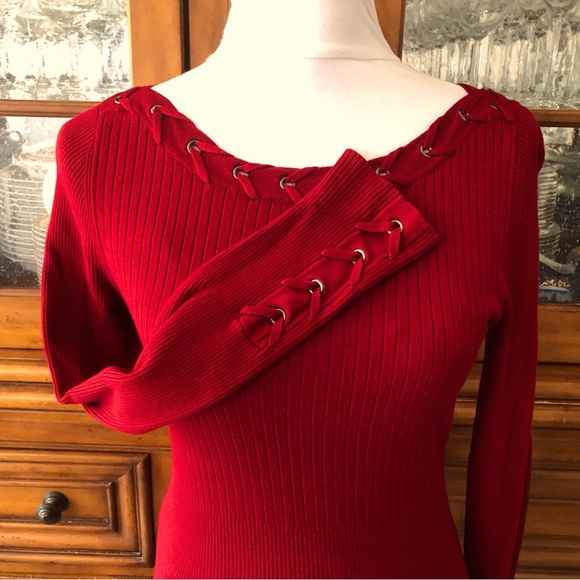 EUC Cache’ bodycon knit laced dress - Picture 4 of 5